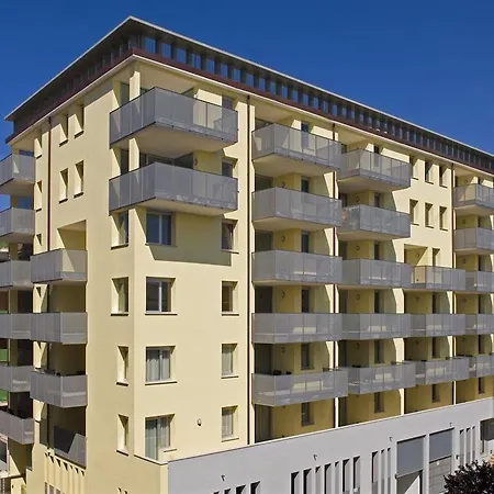 Hungaria Aparthotel Grado