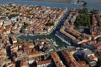 Aparthotel Hungaria Grado