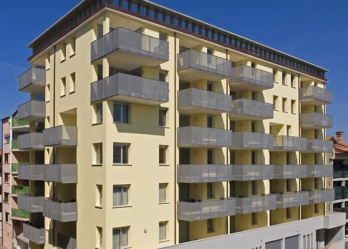 Hungaria Aparthotel Grado