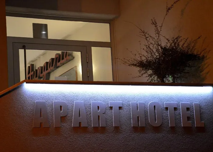 Hungaria Apartmanhotel Grado