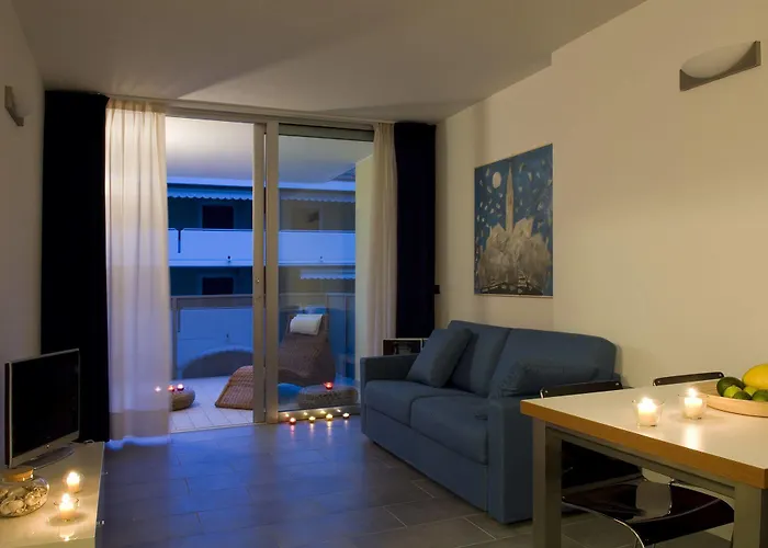 Hungaria Apartmanhotel 4*