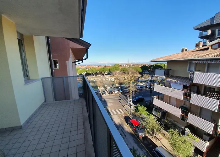 Hungaria Apartmanhotel Grado