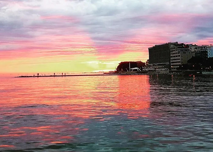 Hungaria Apartmanhotel Grado